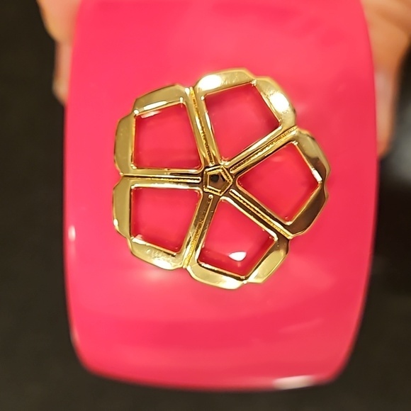 💕TRINA TURK x MALIBU BARBIE💕 Collaboration Pink Cuff Bracelet (Human Size) - Picture 13 of 16